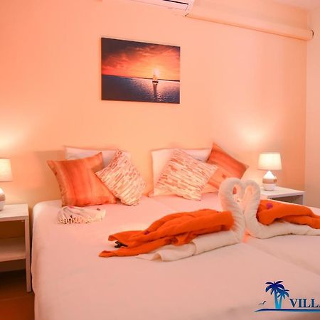 Villa Passaat Spectacular Spanish Water View Willemstad Exterior photo